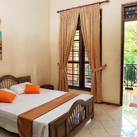 Mahaweli View Bungalow Kandy Bagian luar foto