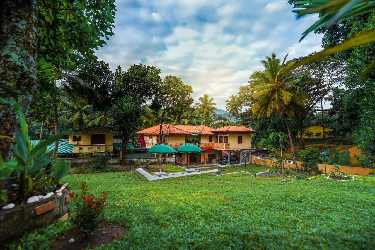 Mahaweli View Bungalow Kandy Bagian luar foto